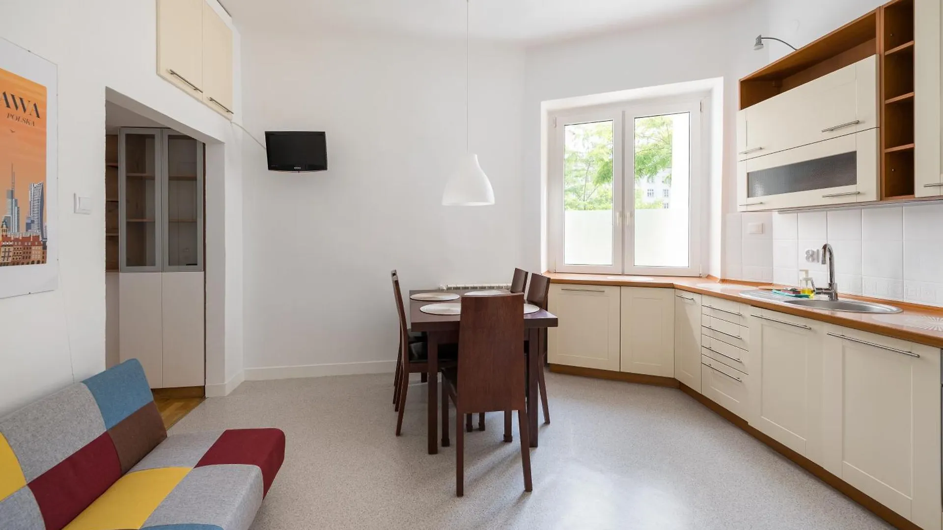 Wola Ratusz Comfort Apartment Βαρσοβία
