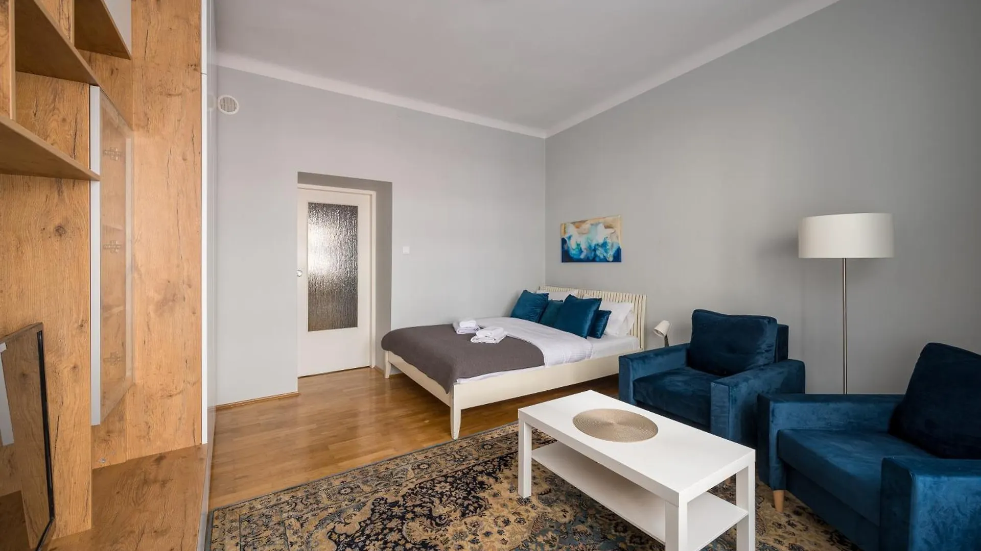 Wola Ratusz Comfort Apartment Warsaw Poland